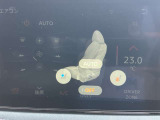 前席はシートエアコン付きで快適です。