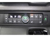 オートエアコンのお車ですので室内の温度をスムーズに調整してくれます♪