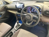 運転席周りのレイアウトをご覧ください。ナビゲーションが綺麗に装着されすっきり収まってますね!