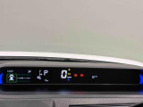 TFTカラ-マルチインフォメ-ションディスプレイ4.2インチの液晶画面に、安全・安心のコンテンツやオ-トエアコンのステ-タスなど、さまざまな運転情報を表示し見やすさにこだわったメ-タ-です♪