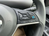 プロパイロット【同一車線運転支援技術】搭載。高速道路でドライバーに代わってアクセル、ブレーキ、ステアリングを自動制御します。