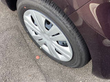 ☆お車についた傷やヘコミ、事故の修理もハヤシにお任せください。自社鈑金工場で修理ができますの安心です☆