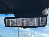 【デジタルインナーミラー】後席の大きな荷物や同乗者で後方が確認しづらい時でも安心!カメラが撮影した車両後方の映像をルームミラー内に表示。クリアな視界で状況の確認が可能です!