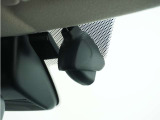 ◆ドライブレコーダー◆映像・音声などを記録する自動車用の装置です。 もしもの事故の際の記録はもちろん、旅行の際の思い出としてドライブの映像を楽しむことができます。