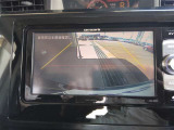 バックガイドモニターで、後方を確認しながら安心して駐車することができます。運転初心者も熟練者も必須の機能ですよ!