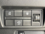 【パワースライドドア】スマートキーや運転席のスイッチでスライドドアの開閉が可能♪電動だから力を入れてドアを開ける必要が無く、小さいお子様でも、重い荷物を持っている時もラクに開け閉めできます♪