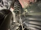 お車を安心してお乗りいただく為には、足回りの定期点検が欠かせません。サービスサポート(有償保証)では無料点検もご提供しており、安心のカーライフをお過ごしいただけるサポート体制が整っています。