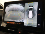 バックガイドモニターで、後方を確認しながら安心して駐車することができます。運転初心者も熟練者も必須の機能ですよ!