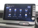 ナビゲーションは純正9インチメモリーナビ(LXU-242NBi)を装着しております。AM、FM、CD、DVD再生、Bluetooth、音楽録音再生、フルセグTVがご使用いただけます。