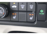 シートヒーター装備付き車!!座席に埋め込まれた電熱線によりシートを暖めることが出来る装備で、温められたシートは、寒い冬には最適です!!