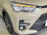 【シーケンシャルターンランプ付きLEDヘッドライト】人気の『流れるウィンカー』付きのLEDヘッドライトを装備♪高級感はもちろん、点灯時は存在感たっぷりで他車からも認識されやすく安心です。