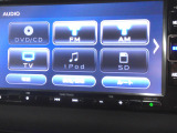 フルセグテレビ搭載。DVD・CD再生・SDカードに対応しています。
