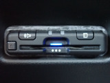 ■【ETC車載器】が装備されています。セットアップをしてお渡しとなり、ETCカードを差し込むだけで高速道路の利用が可能です。
