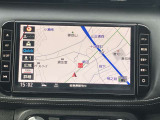 日産純正9インチメモリーナビ(MM321D-L)装備、NissanConnectサービス対応、オペレーター通話や音声対話検索、スマホアプリと連動などに対応した高機能ナビ。