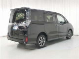 ヴォクシー 2.0 ZS 煌III 4WD 