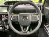 インテリアに合わせたデザインのステアリングは、運転される方のことも考え、運転しやすい形状、大きさです。是非一度、実際に触ってお確かめください。