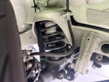 お車を安心してお乗りいただく為には、足回りの定期点検が欠かせません。サービスサポート(有償保証)では無料点検もご提供しており、安心のカーライフをお過ごしいただけるサポート体制が整っています。