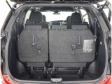 開口部の広いラゲージスペースは、ゴルフバックなどの荷物もラクラク積み込めます。
