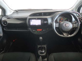 スイッチ類やメーター類を見やすく配置した、直感的で扱いやすいインパネ。初めて運転される方でも、迷わず操作出来る安心設計です。