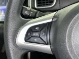 ステアリングスイッチ装備!運転しながら手元でオーディオの操作などができます。