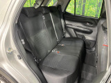 高品質なオリジナルフロアマットもオプションにてご用意しております。お好きなデザインやカラーをお車に合わせて選んでいただくことができます♪