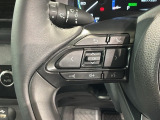 ステアリングにオーディオ操作スイッチが付いています。オーディオ画面に直接タッチしなくても操作が出来ますので、運転に集中できます。