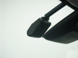 ◆ドライブレコーダー◆映像・音声などを記録する自動車用の装置です。 もしもの事故の際の記録はもちろん、旅行の際の思い出としてドライブの映像を楽しむことができます。