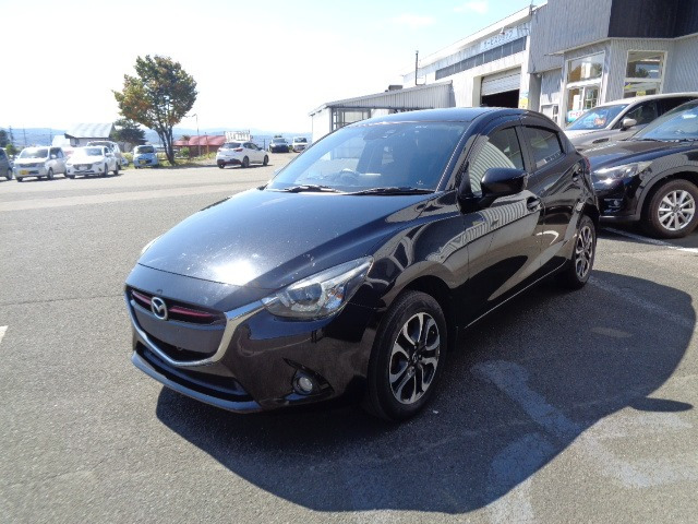 デミオ 1.5 XD ツーリング 4WD 