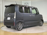 ご納車までの期間ですが、県内のお客様は1、2週間、県外のお客様は2、3週間ほどでご納車が可能となります。ただし、お支払いや書類の状況によっては多少の前後もありますので、その際には何卒ご了承下さい。
