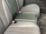 セカンドシートはからくりシートになってます。7名乗車モード
