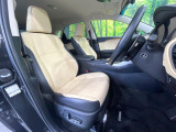 運転席シート廻りは使用感も少なく、良好な状態となっています。丁寧に使われていたことがよくわかりますね。