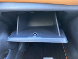 車検証などを保管するグローブボックス
