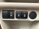 シートヒーター装備付き車!!座席に埋め込まれた電熱線によりシートを暖めることが出来る装備で、温めたられたシートは、寒い冬には最適です!!