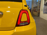 ドーナツ型の個性的なテールランプです
