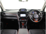 ドライバーが運転以外のことに気を遣うことなく、疲れにくく、安心・集中して運転ができる。SUBARUは視界設計をはじめ、操作パネルやシートのデザインなど細部にまでこだわっています。