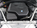 安心のBMW認定中古車は100項目の箇所を徹底的にチェック致します。機械的な箇所や電気系、コンピューターなどをご納車前に点検し、交換基準に達した部品は全て新品に修理返品した後にご納車致します。