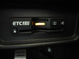 ETC付。高速道路の料金所はキャッシュレスで通過です。サービスエリア等にあるスマートインターの出入りも利用可能でとっても便利。ご納車後すぐにお使い頂けるようセットアップしてのお渡しとなります。