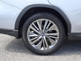 SUBARU認定U-Carは、全車12ヶ月点検、車検などの法定点検を実施。スバル専門メカニックが確かな技術で最大88項目にわたりチェックしており品質、安心を支えます!
