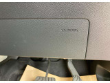 SRSニーエアバックシステム<運転席>はドライバーの脚部を受け止め、下肢の障害を軽減するとともに姿勢を維持することで、保護効果を高めます。