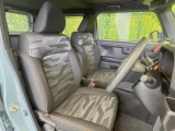 運転席シート廻りは使用感も少なく、良好な状態となっています。丁寧に使われていたことがよくわかりますね。