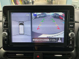 【アラウンドビューモニター】周囲を見渡せる映像で、スムースな駐車をサポートします