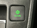 ★ECONスイッチ★ エコドライブを加速しよう!スイッチをONにすると、運転の仕方によるロスを抑え込み燃費をよくするようクルマが頑張ります(*^ー^*)燃費向上にチャレンジ♪