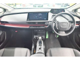 座った感覚は重要ですよね。シートの座り心地や前方の視界、車内空間など是非ご来店頂き実際に座って触って体感して下さい。