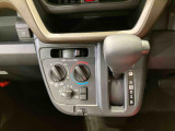 納車前にはプロのメカニックが、各部の点検を行います。ディーラーにしか出来ない品質、そしてサービスできっと満足していただけると思います!