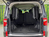普段のお買い物や通勤、送迎等に十分な荷室スペースを確保しております。セカンドシートを倒すと、大きな荷物の積載も可能です♪