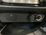 USB電源を装備してます。スマホやタブレットの充電に便利です♪