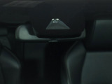 TOYOTA SAFETY SENSEは道路状況、車両状態、天候状態及びドライバーの操作状況などによっては、作動しない場所があります。あくまで運転補助機能です。