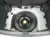 スペアタイヤ付きです!車に常時装備することで、もしもの時の備えとしてすごく安心です♪