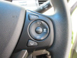 Hondaセンシングの機能のひとつ、アダプティブクルーズコントロール付!アクセルから足を離しても設定したスピードと前車との車間を保ち走行してくれます!車線維持もアシスト☆高速道路で疲労軽減ですね☆