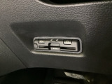 ハンドルの左下にETCがついています。高速道路の料金所の通過も楽々です。カードの取り出しもしやすい場所についています。
